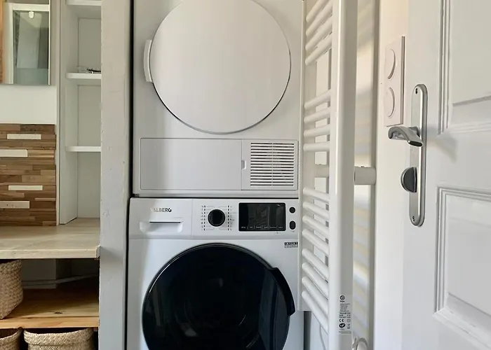 Apartment Wifi Canal